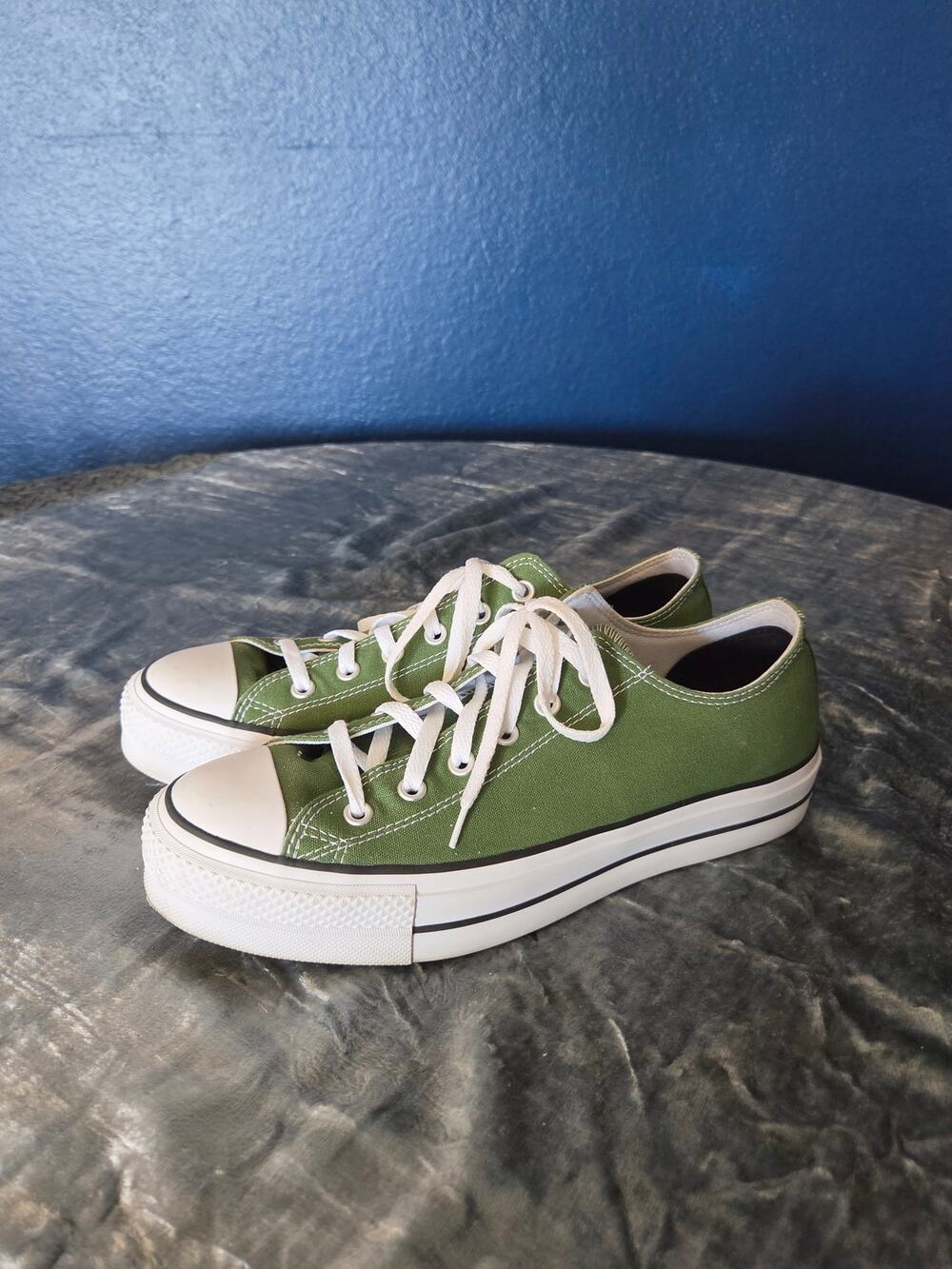 Green Converse Chuck Taylor All Star Lift Platform Low Top Sneakers, 10